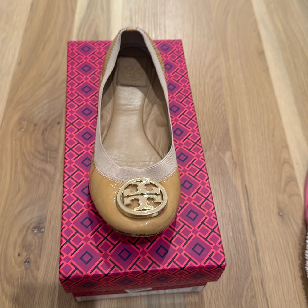 Tory birch shoes EUC